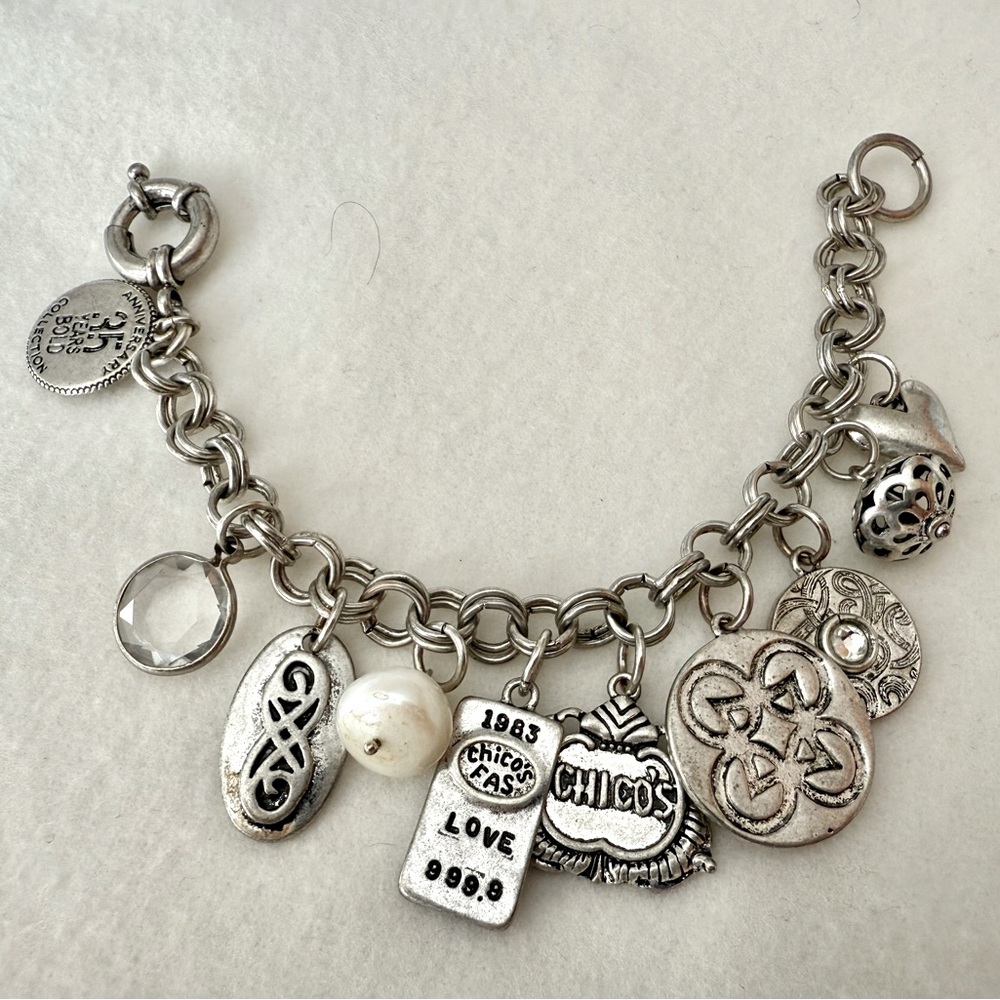 Charm bracelet